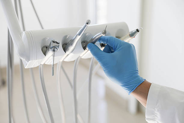 Professional Emergency Dentist technician working in Kenhorst, PA